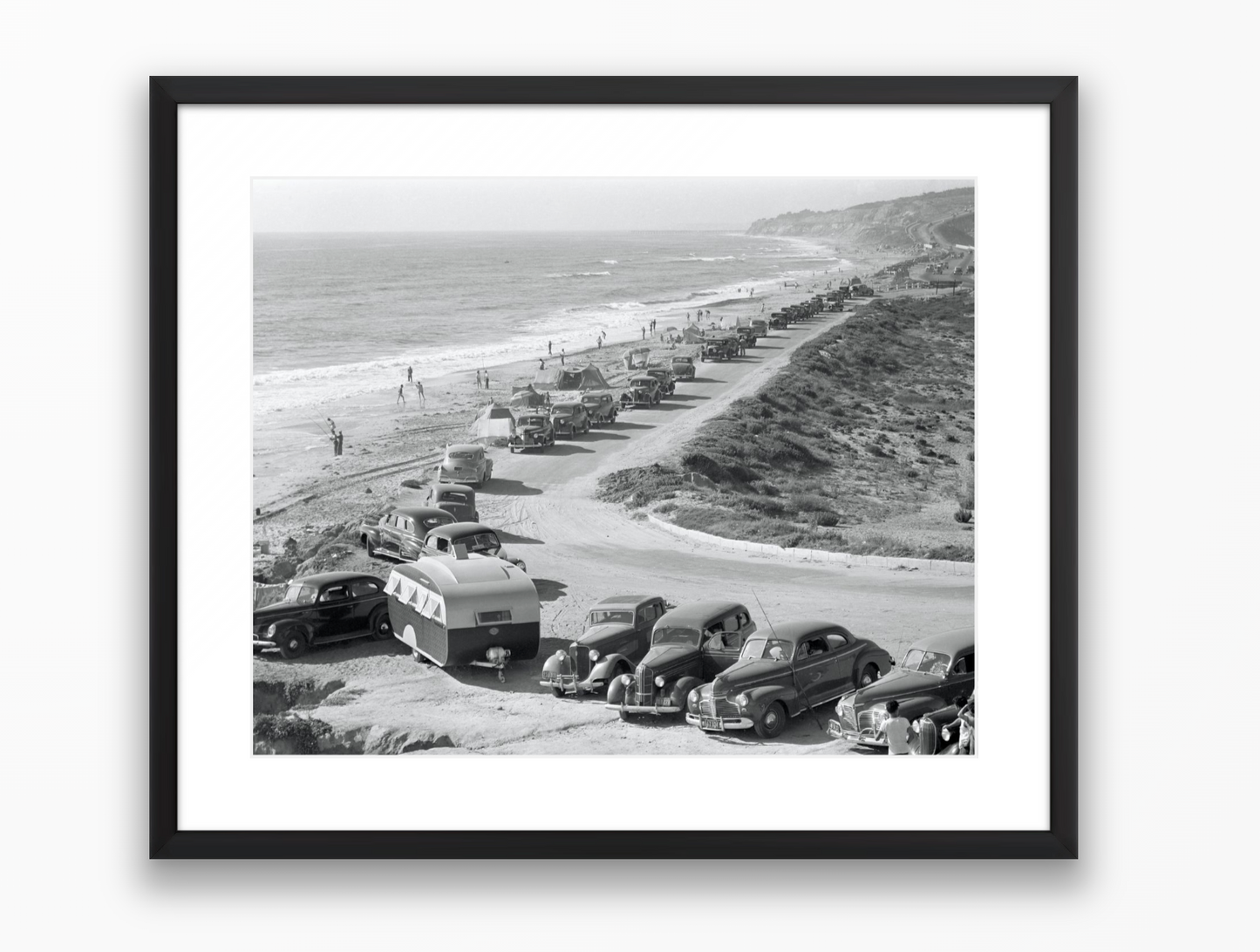 Highway 101 Traffic Near Torrey Pines State Beach, 1941