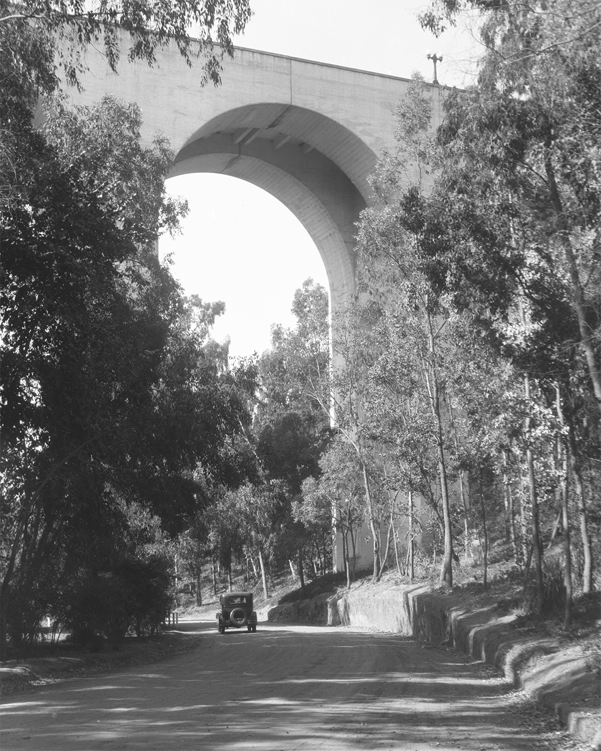 Cabrillo Bridge, 1925