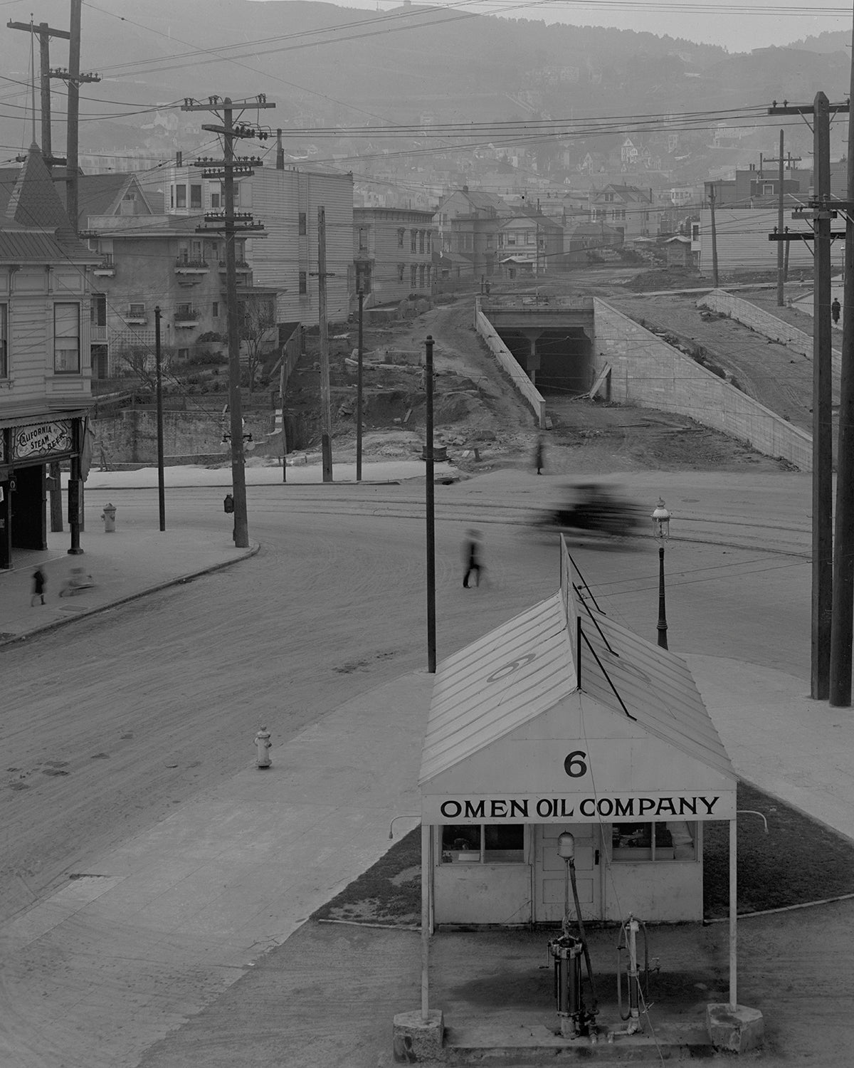 Intersection of Castro, Market, and 17th Streets, 1917.